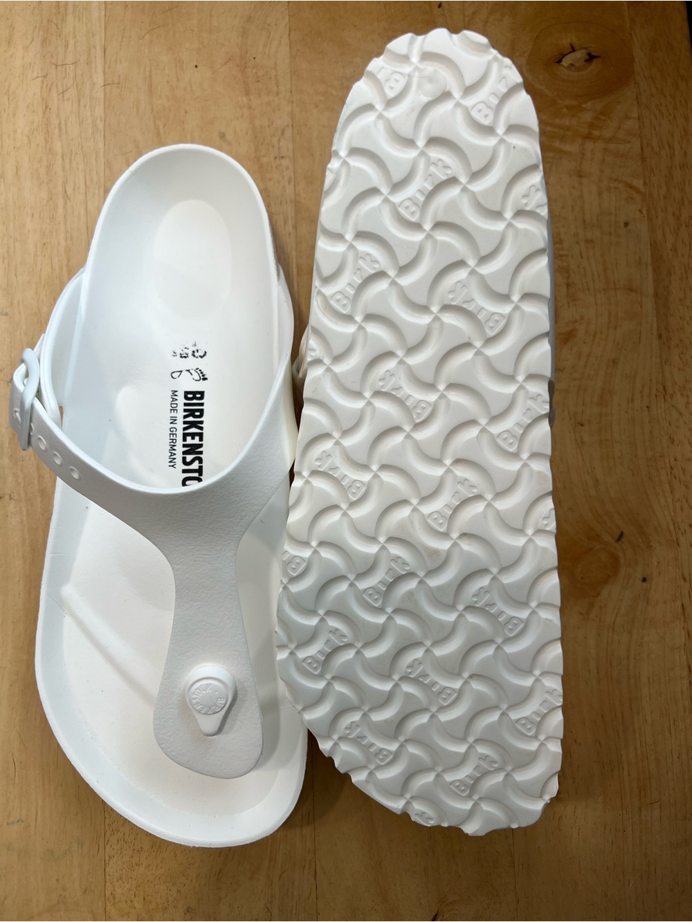 Birkenstock White Women's Thong EVA Sandals EUC - Picture 3 of 5